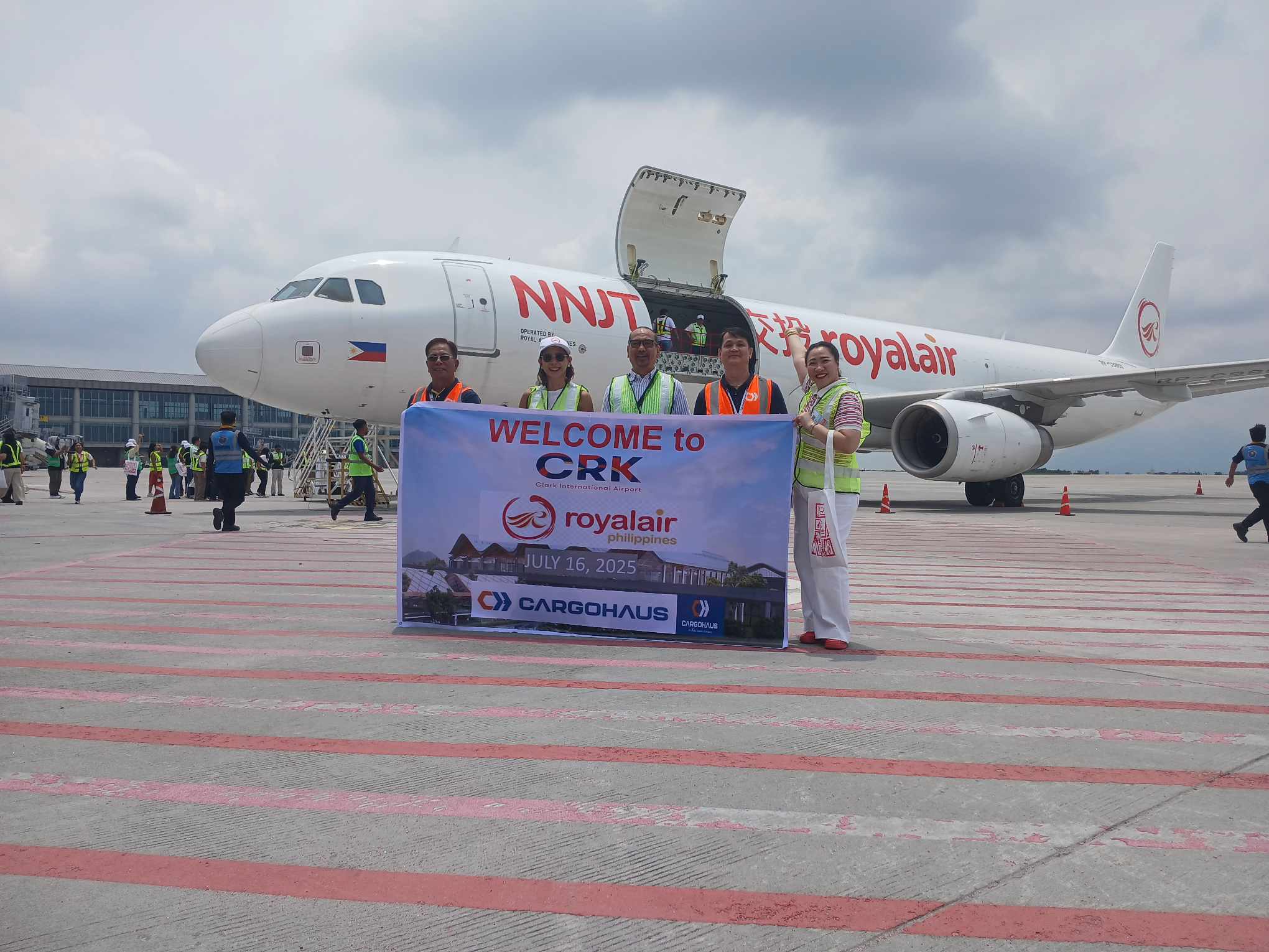royal air tarp2